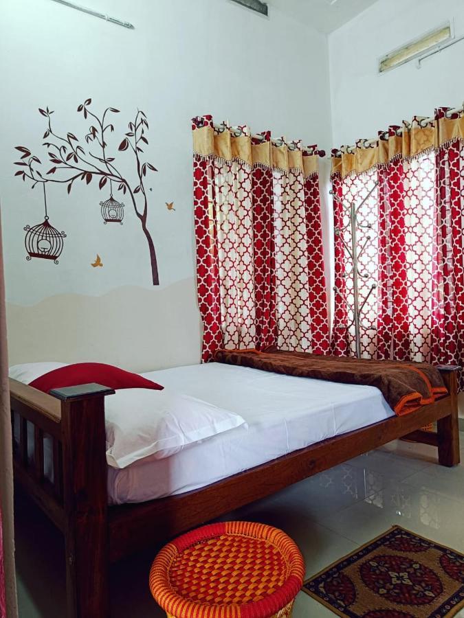 Tranquil Meadows Hues Apartment Kattappana Екстериор снимка