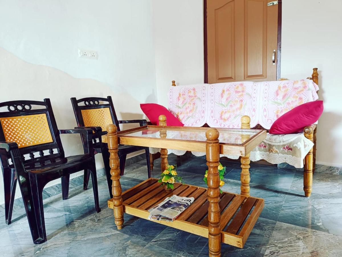 Tranquil Meadows Hues Apartment Kattappana Екстериор снимка